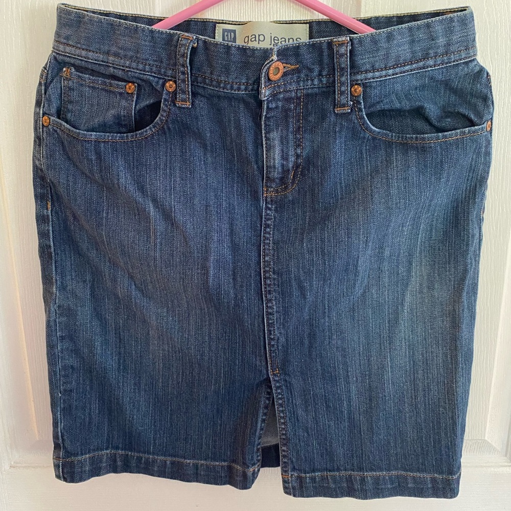 Jean skirt. Gap. Size 6
